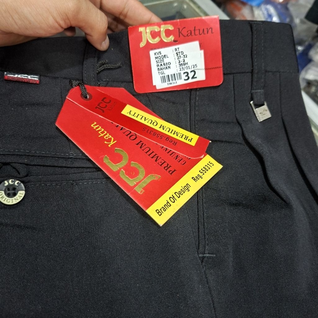 Celana Panjang Formal Pria Reguler fit standar Original Merk JCC Hitam Bahan Katun Dasar Halus