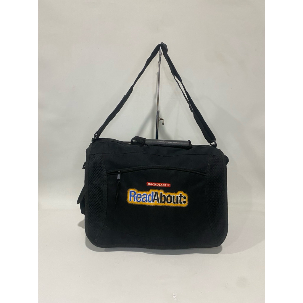 tas selempang scholastic