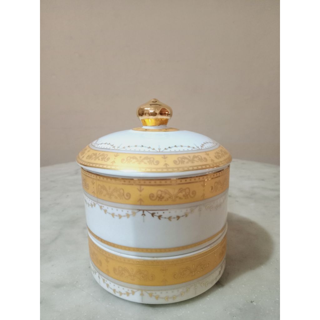 Toples Permen Bistro