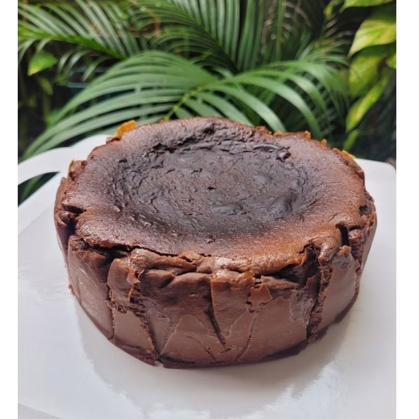 Basque burnt cheesecake chocolate/ burnt cheesecake/ cheesecake coklat- PREMIUM