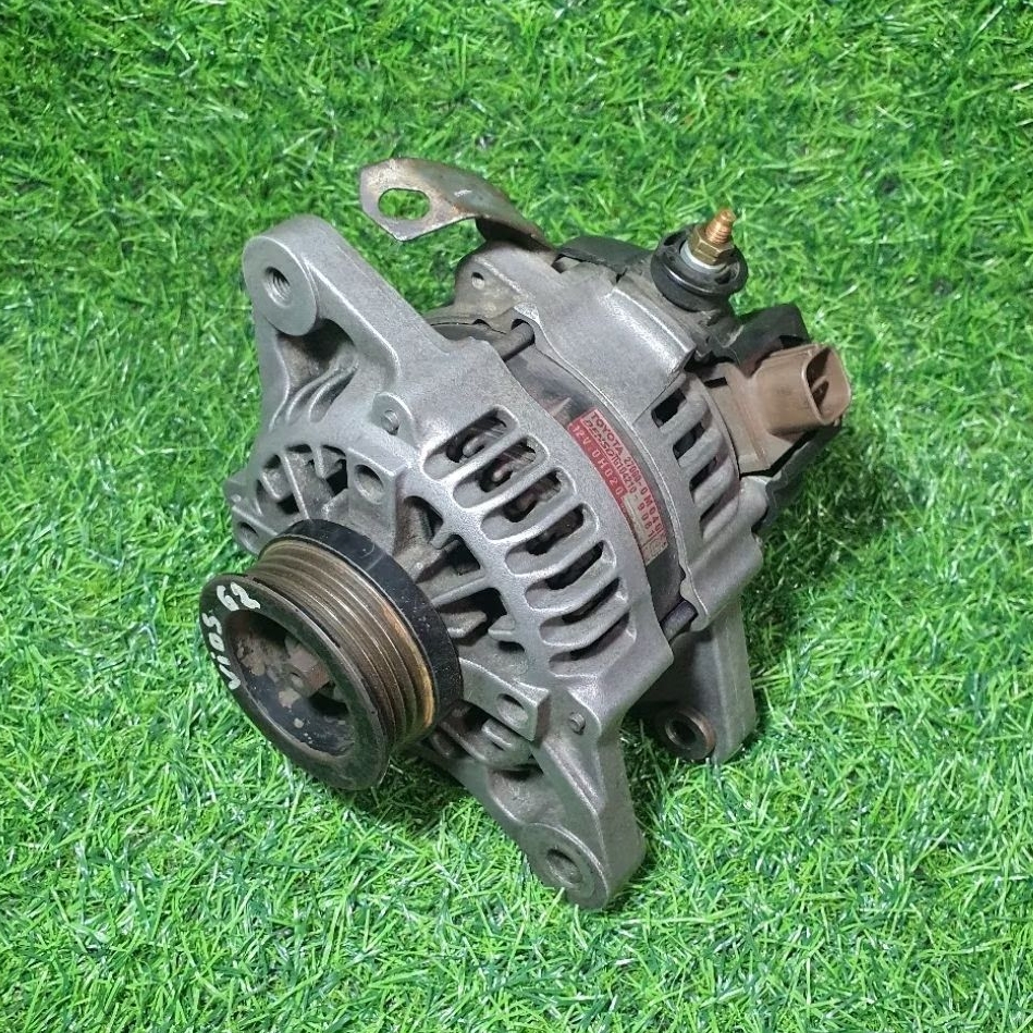 ALTERNATOR DINAMO AMPERE TOYOTA VIOS YARIS GEN 2 TAHUN 2007-2012 ORIGINAL 27060-0M040 TG104210-9080 