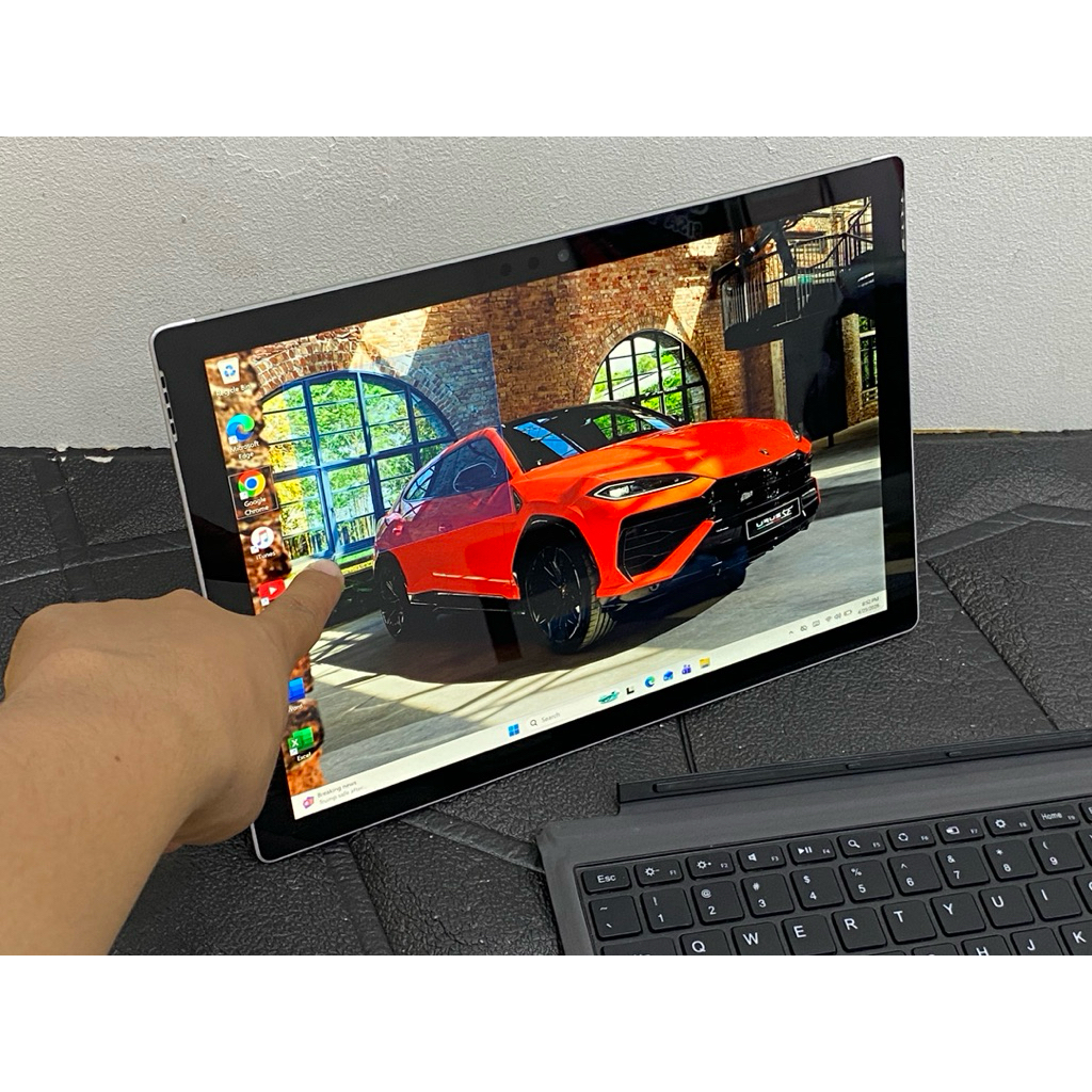 Microsoft Surface pro 5 (Touchscreen)