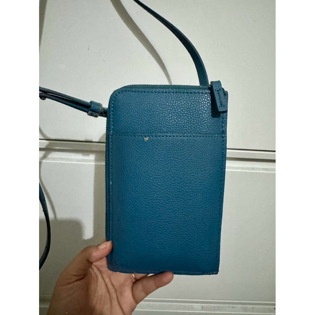 [Preloved] Tas mini slempang uniqlo
