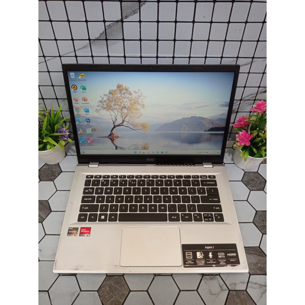Laptop Acer Aspire 3 AMD Ryzen 3 7320U RAM 8GB NVME 512GB