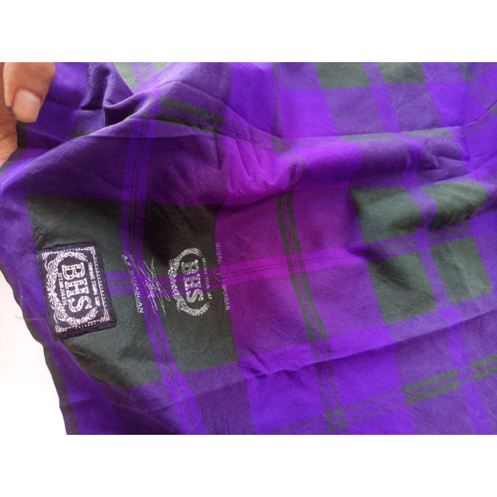sarung bhs full sutra type kdt olive tua kotak besar