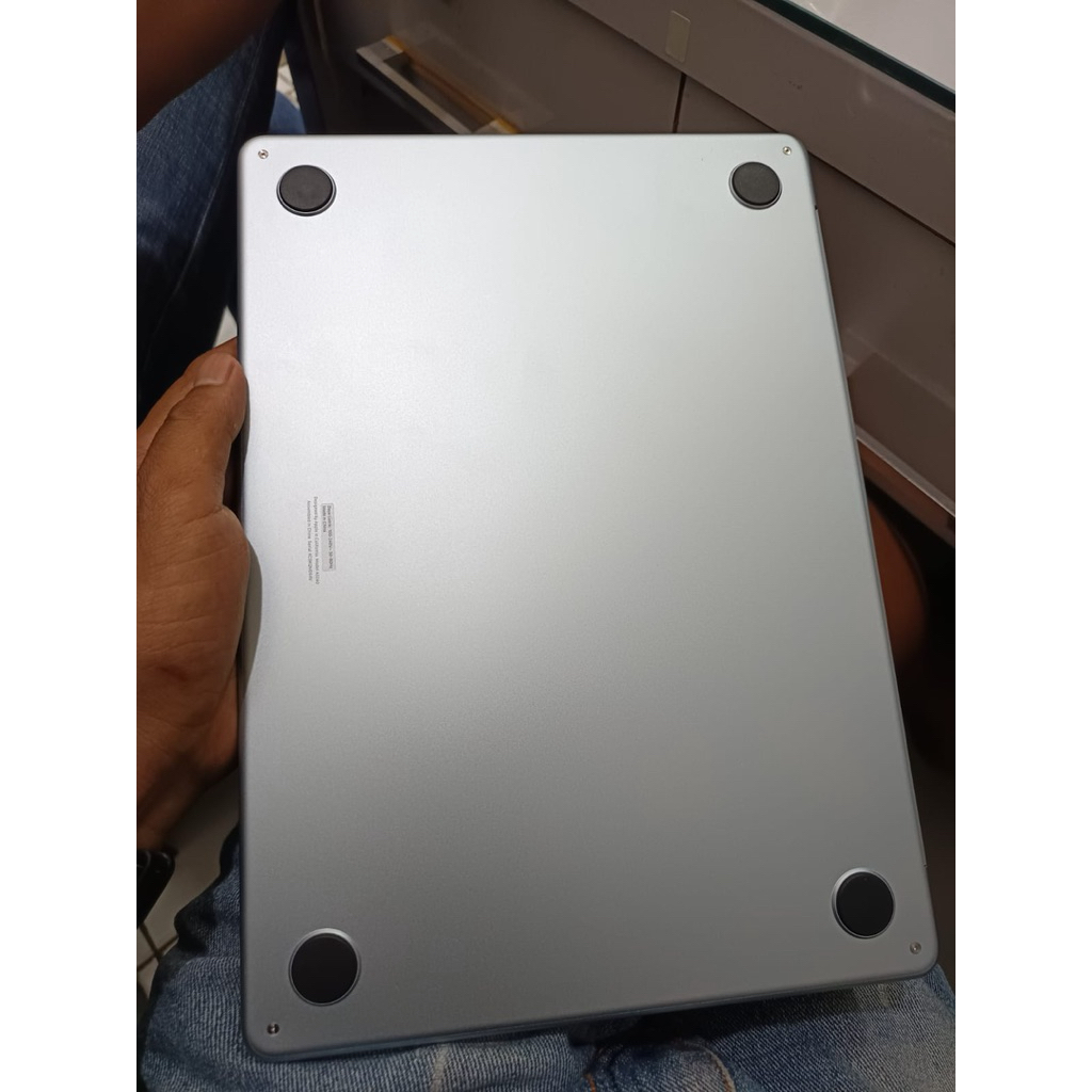 macbook air m4 ex ibox lock icloud