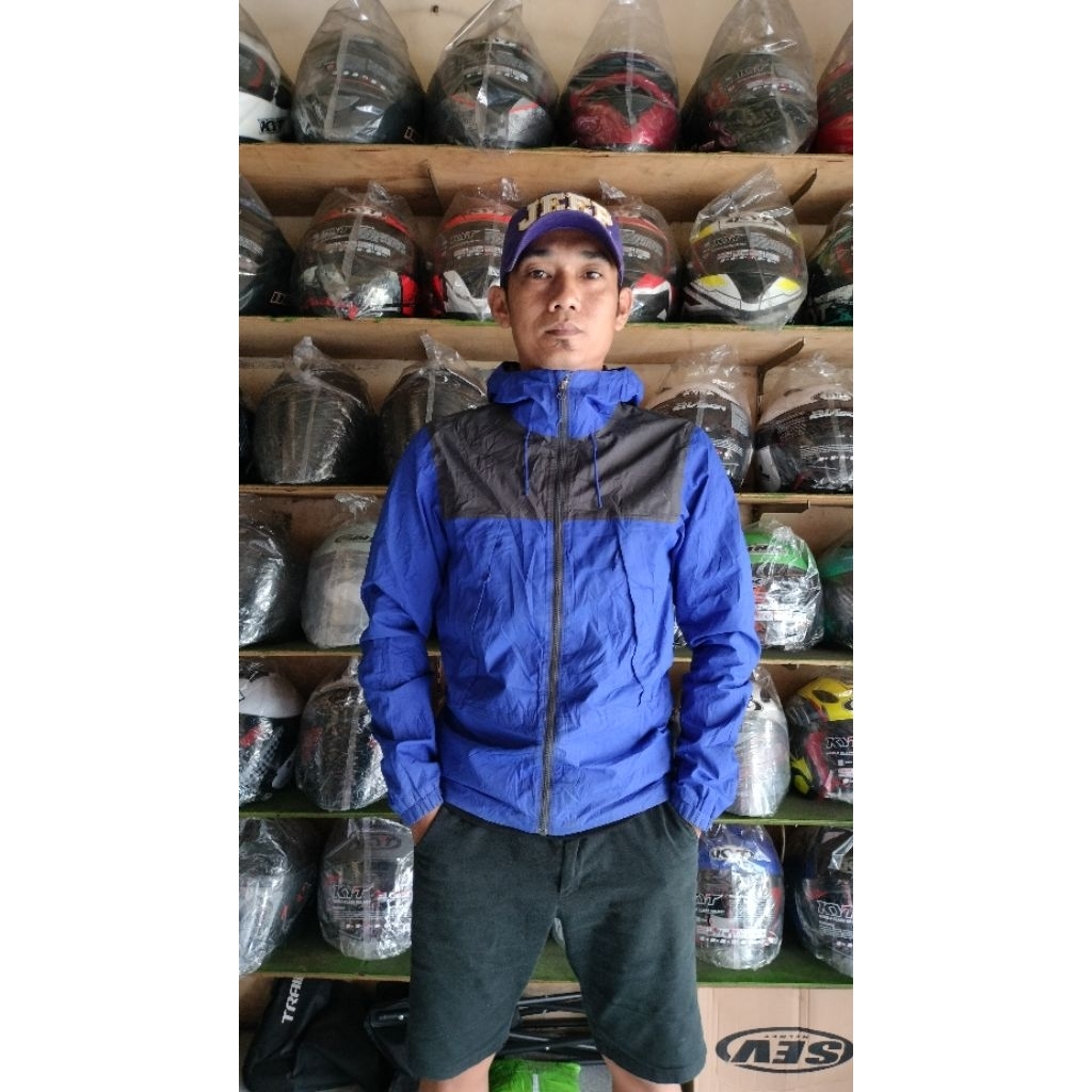 Jaket Outdor brand the north face water resistant