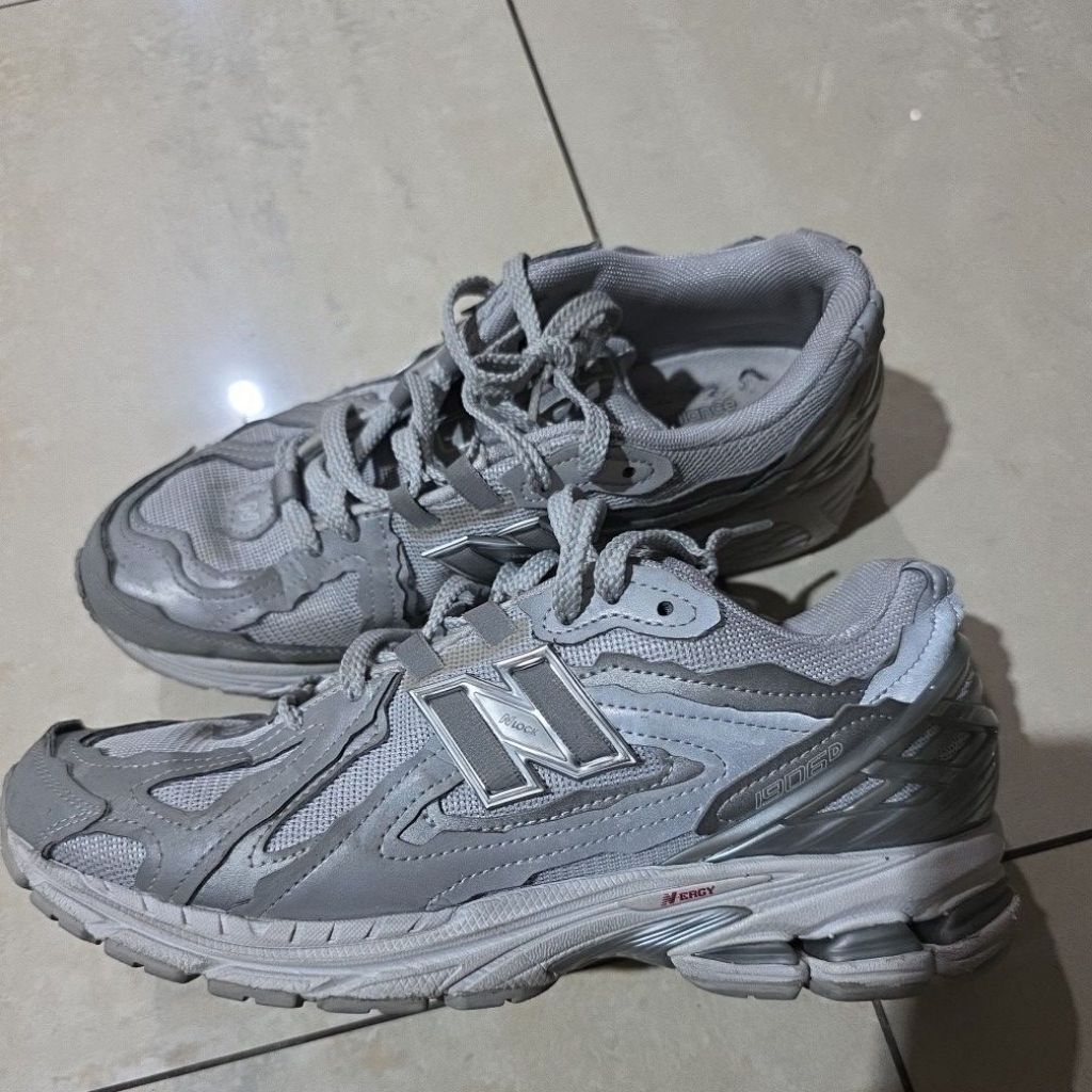 Sepatu New Balance 1906 sepatu NB 1906 Second Good Condition ORIGINAL