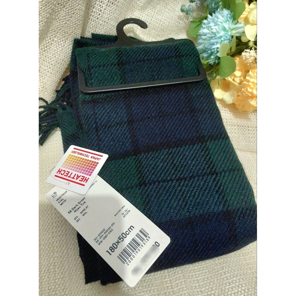 Uniqlo Heattech Syal Rajut Hijau Tua Syal Musim Dingin Syal Heattech