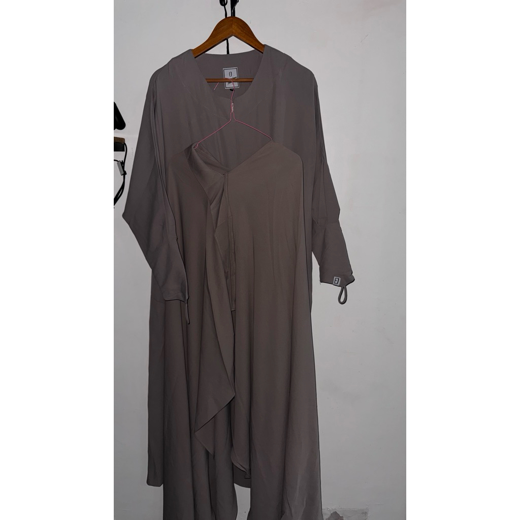 elmadina luna abaya dan fk