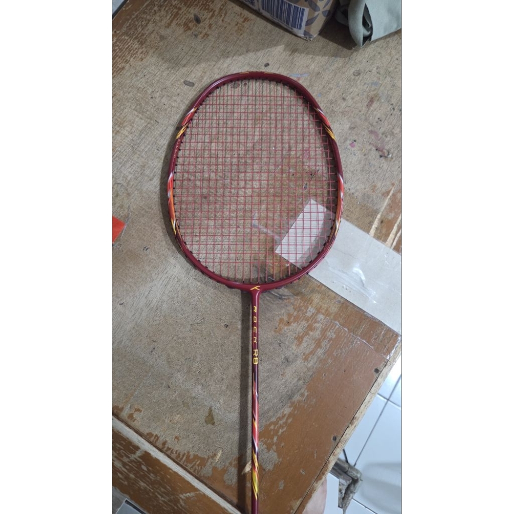 Raket Badminton Hundred Rock R8 (100% Original) Second Bekas