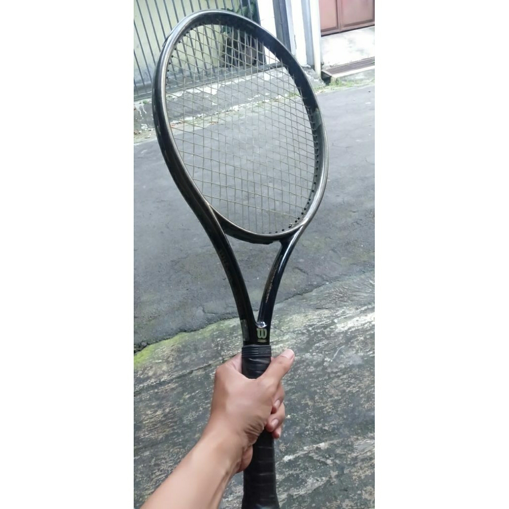Raket Tennis Wilson Hammer 4.0 Frame Bulat Mulus Seperti Baru