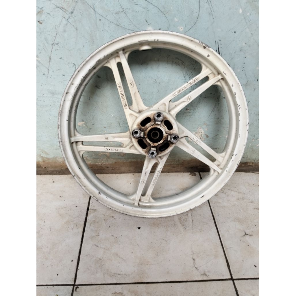 velg Depan Beat new eco/street 2019 Ori depan aja. kondisi bagus