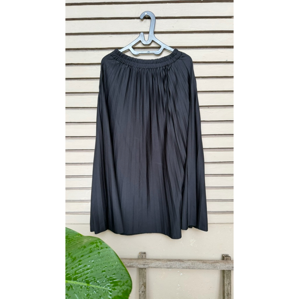 [Khusus Kota Batam] Rok Rempel Seken 4 Pcs