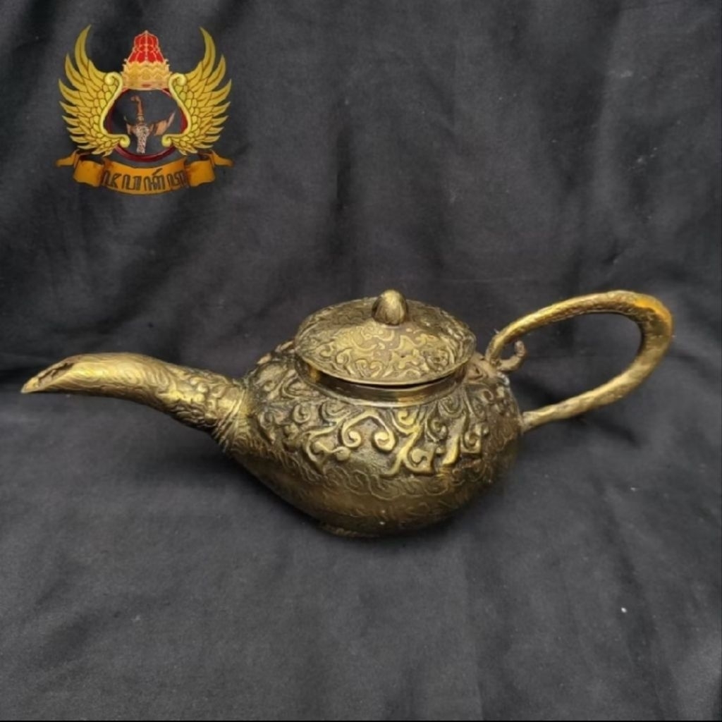Teko / Ketel / Lampu Aladin Bahan Kuningan Ukir Unik Garap Alusan