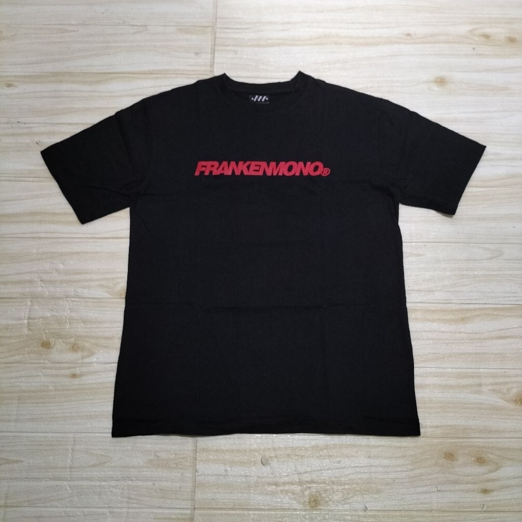 1021. T shirt Kaos FRANKEN MONO   Size M   LD104