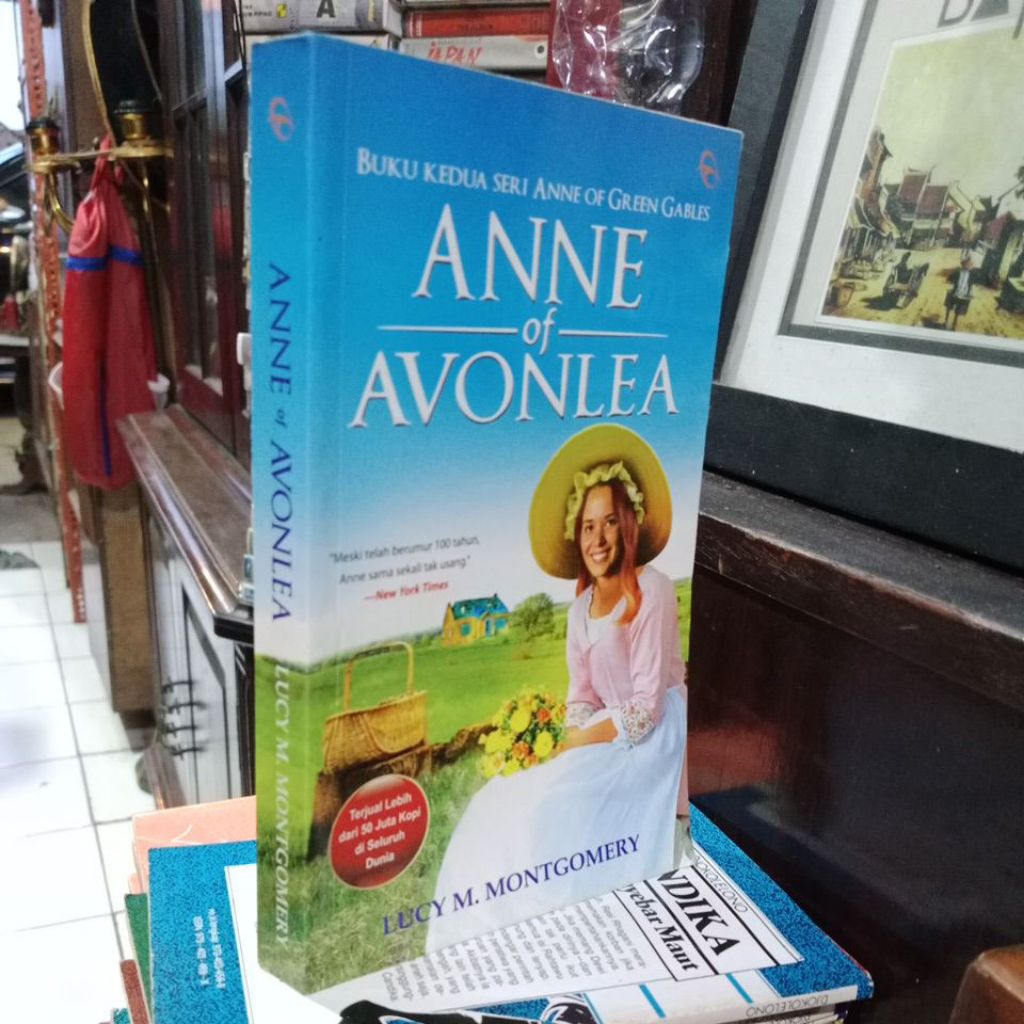 ANNE OF AVONLEA - LUCY M MONTGOMERY