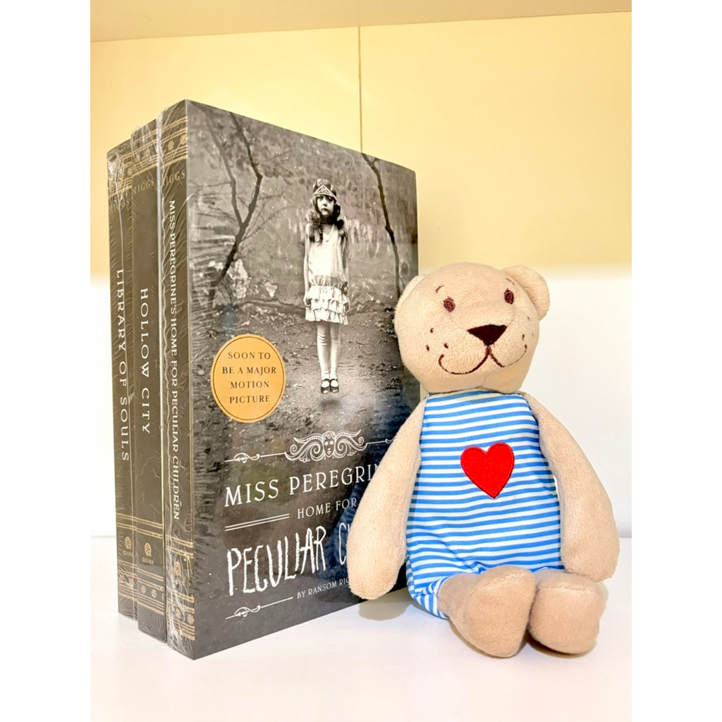 Miss Peregrine’s Home for Peculiar Children Ransom Riggs | Hollow City | Library of Souls