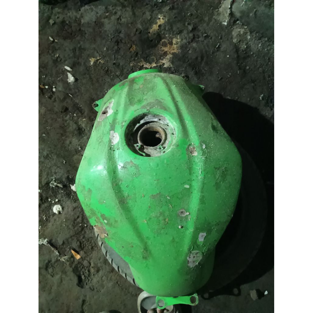 tangki ninja 250 fi old