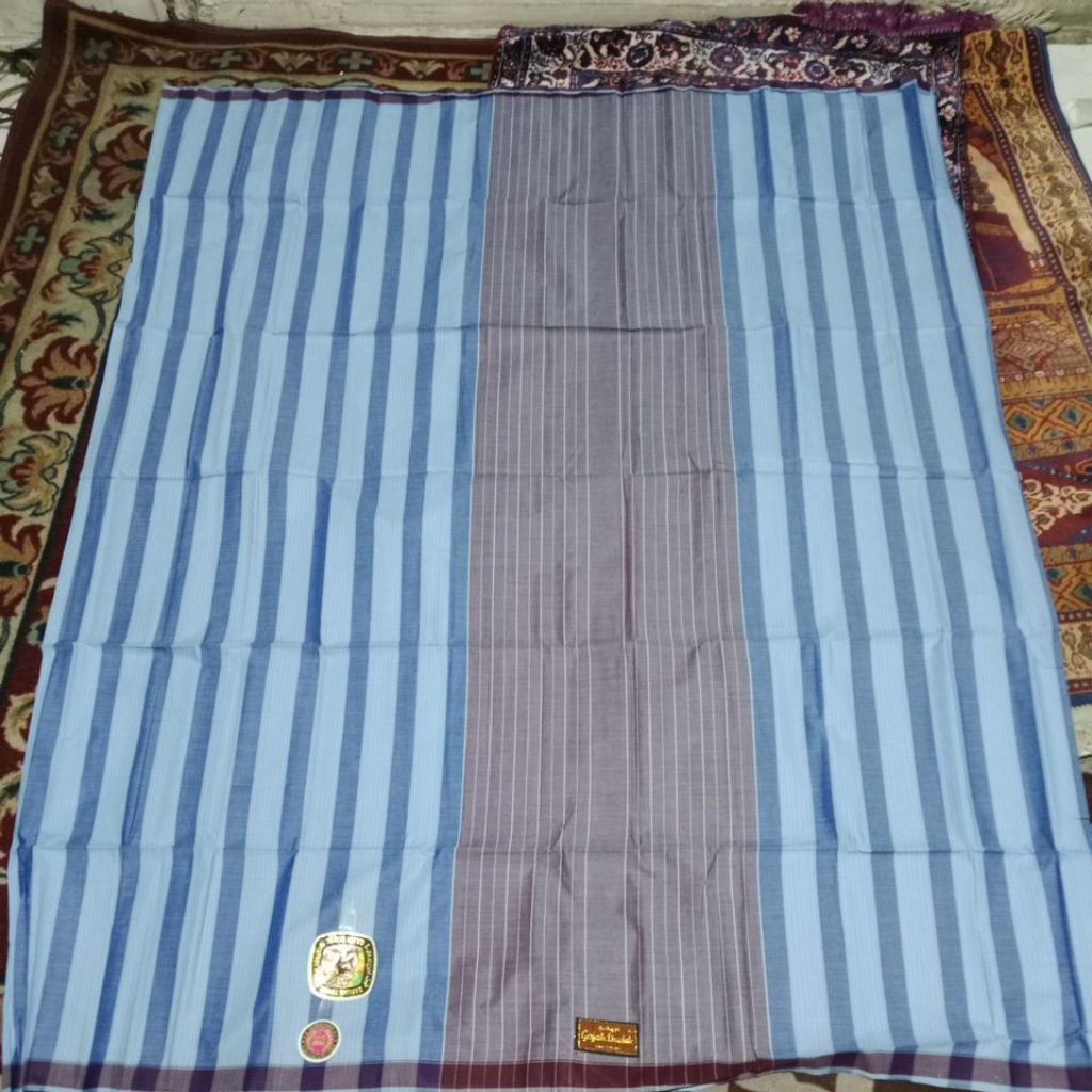 Sarung jadul Gajah duduk 7000 benang (baru)