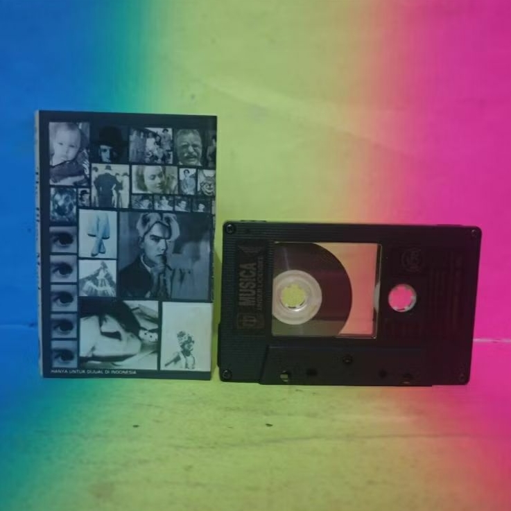 kaset THE BLOW MONKEYS whoops  there goes the neighbourhood BAGUS mulus LANGKA