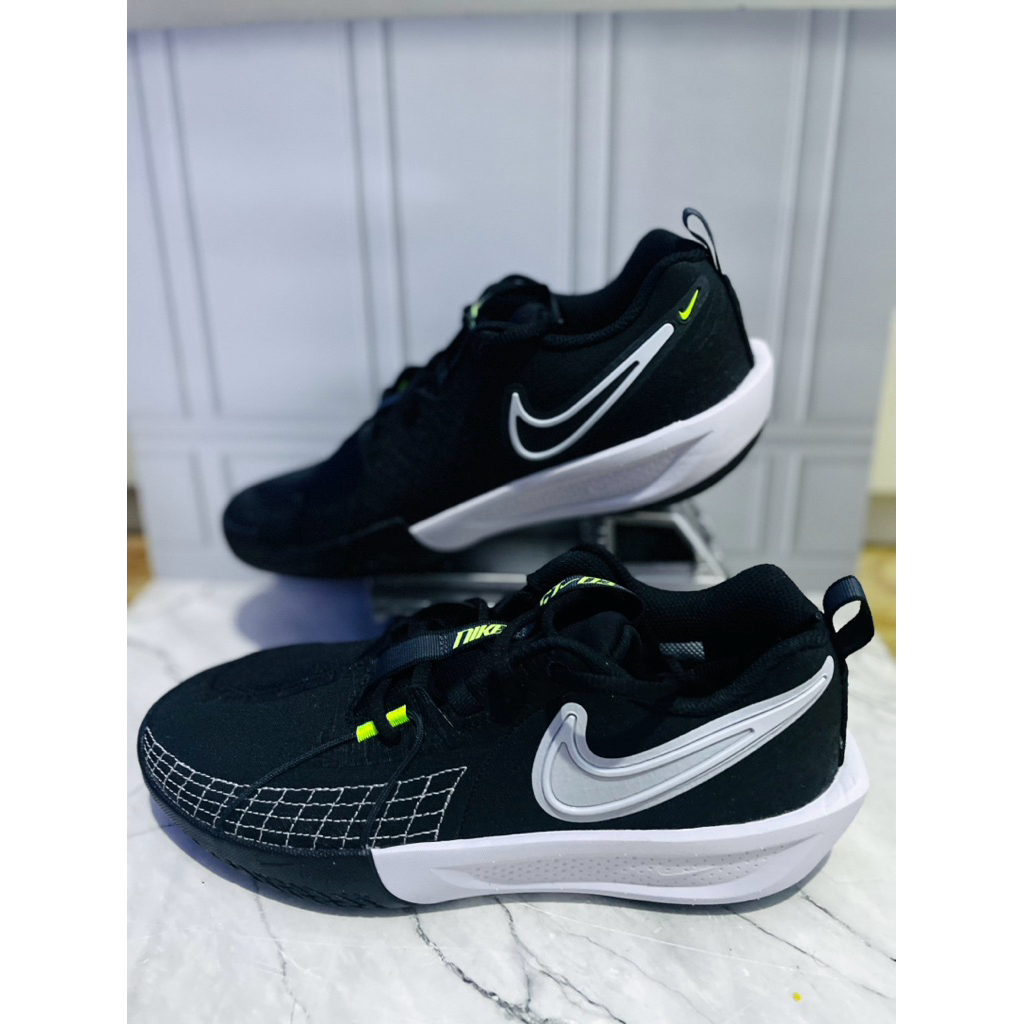 Sepatu GT CUT 3 Black White