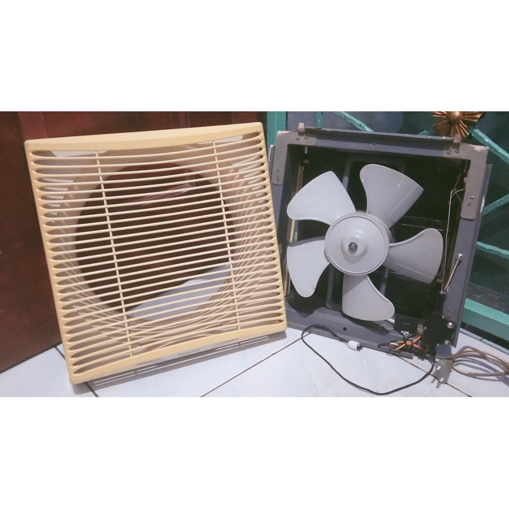 Heksos Fan Dinding 10"(Seken/Bekas)