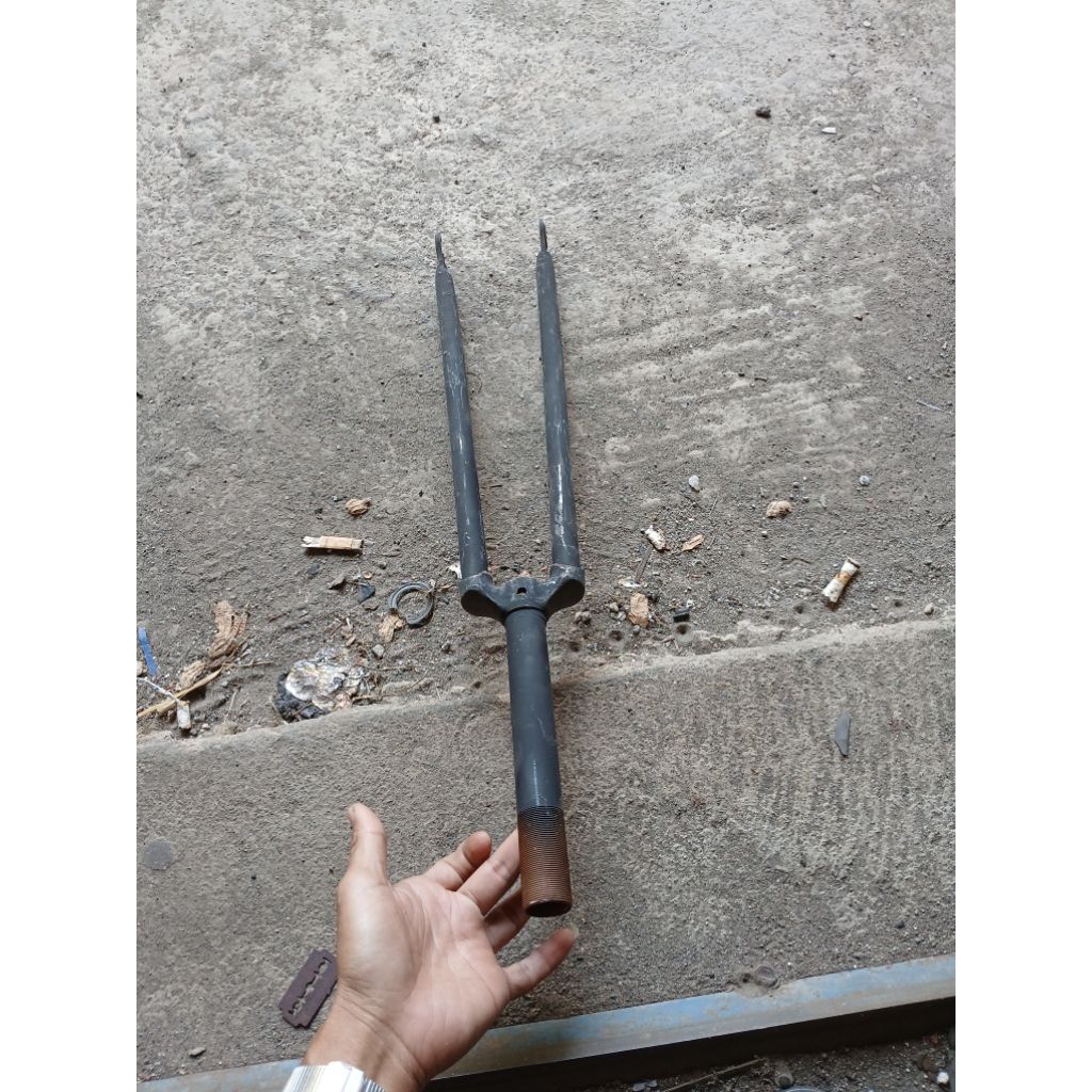 fork 700c model akisu