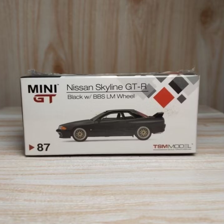 Mini GT Nissan GTR R32 BBS Black 87