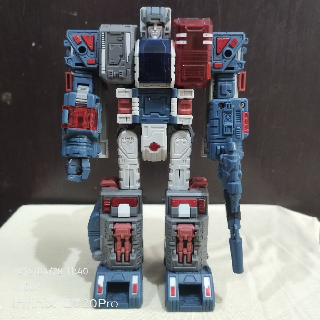 Transformers Zeta Toys Ford EX-09U Fortress Maximus