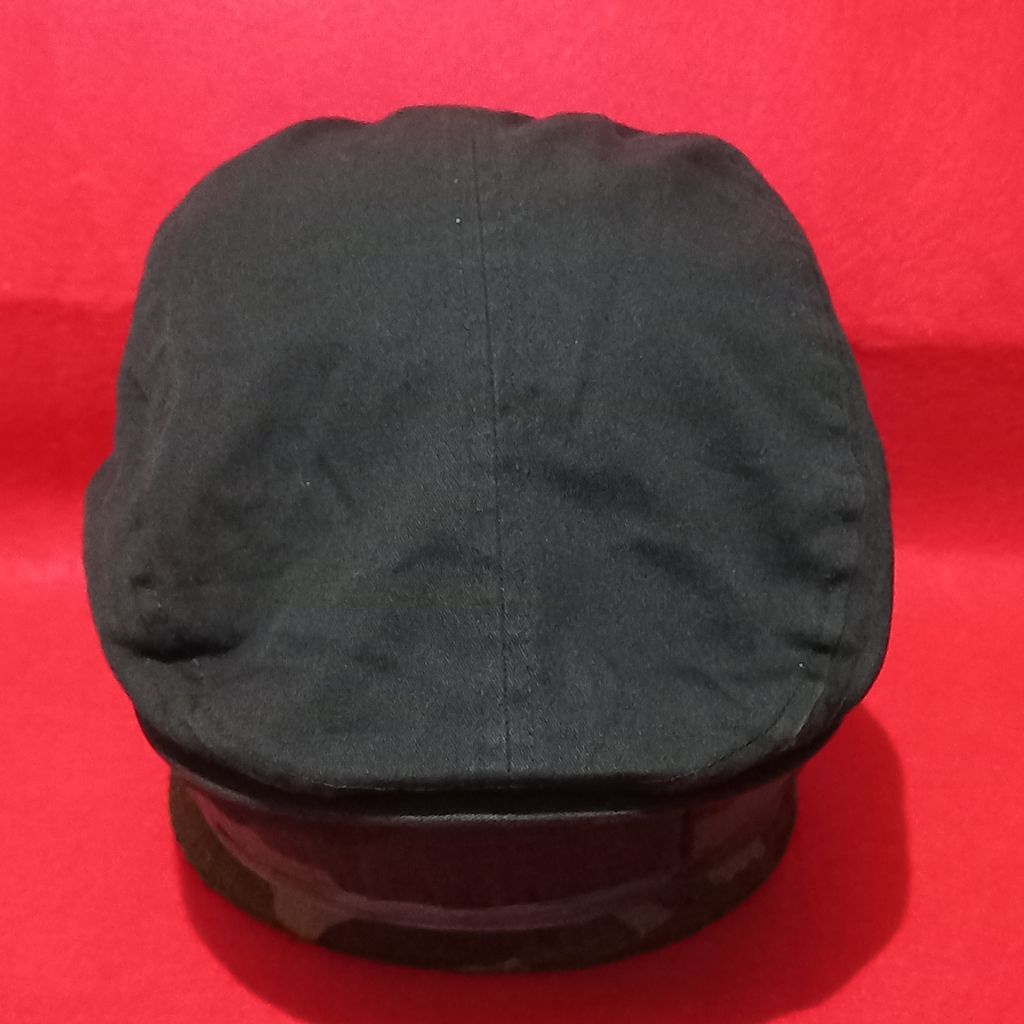 Topi Second Flat Cap Preloved 82