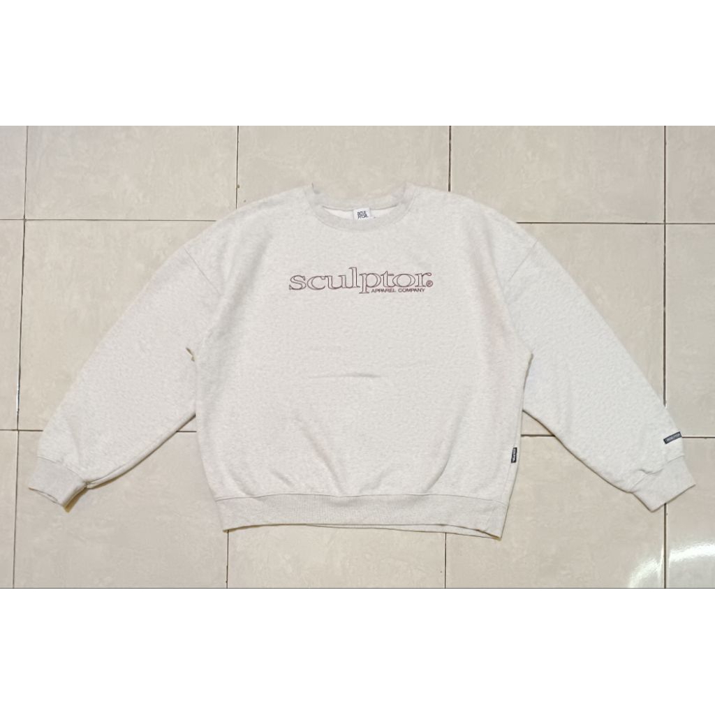 Crewneck Sculptor