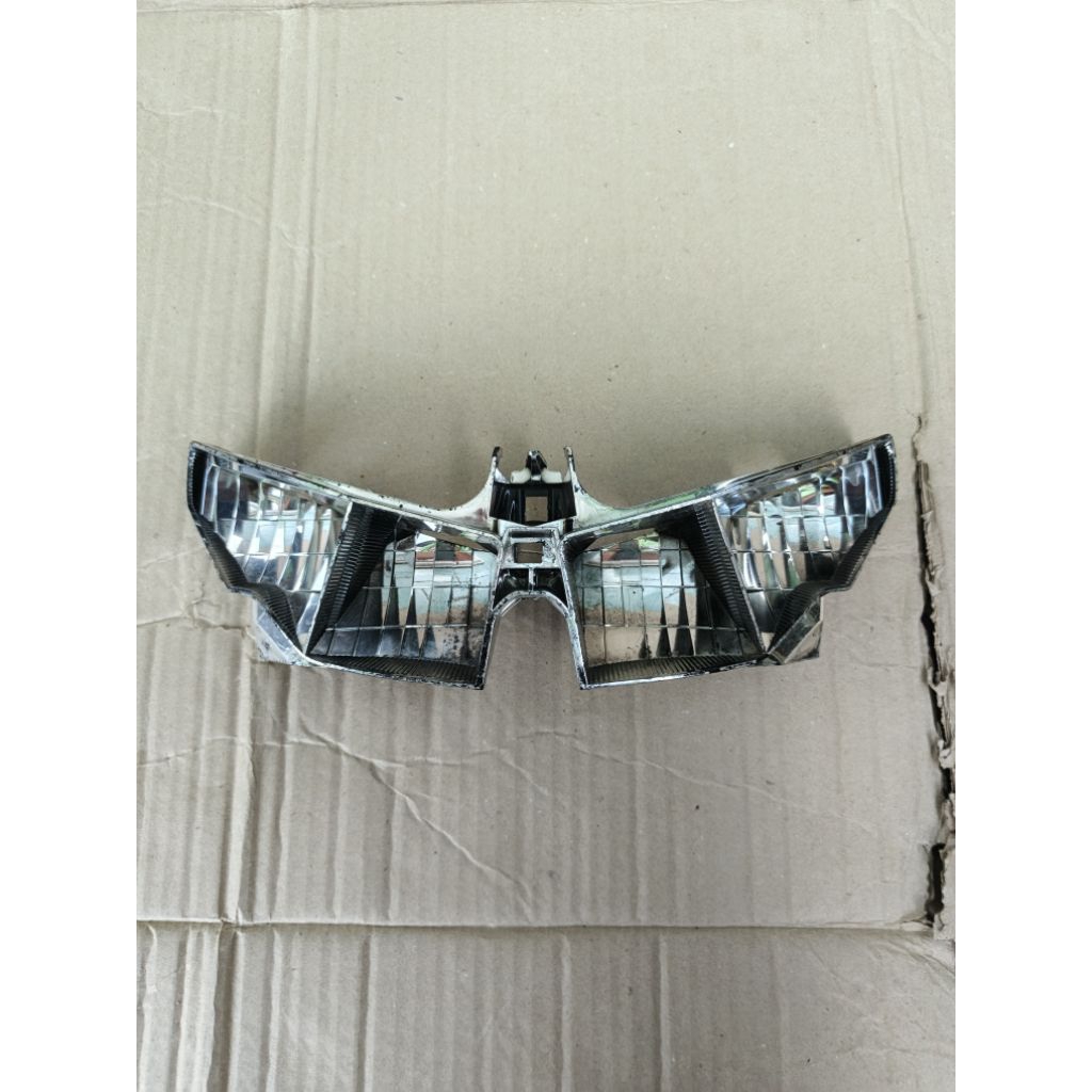 REFLEKTOR HOUSING DALAM LAMPU DEPAN HONDA VARIO 125 150 OLD COPOTAN