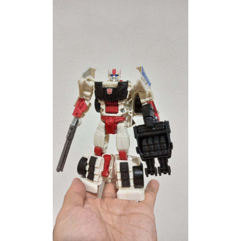 hasbro transformers combiner wars streetwise street wise protectobots
