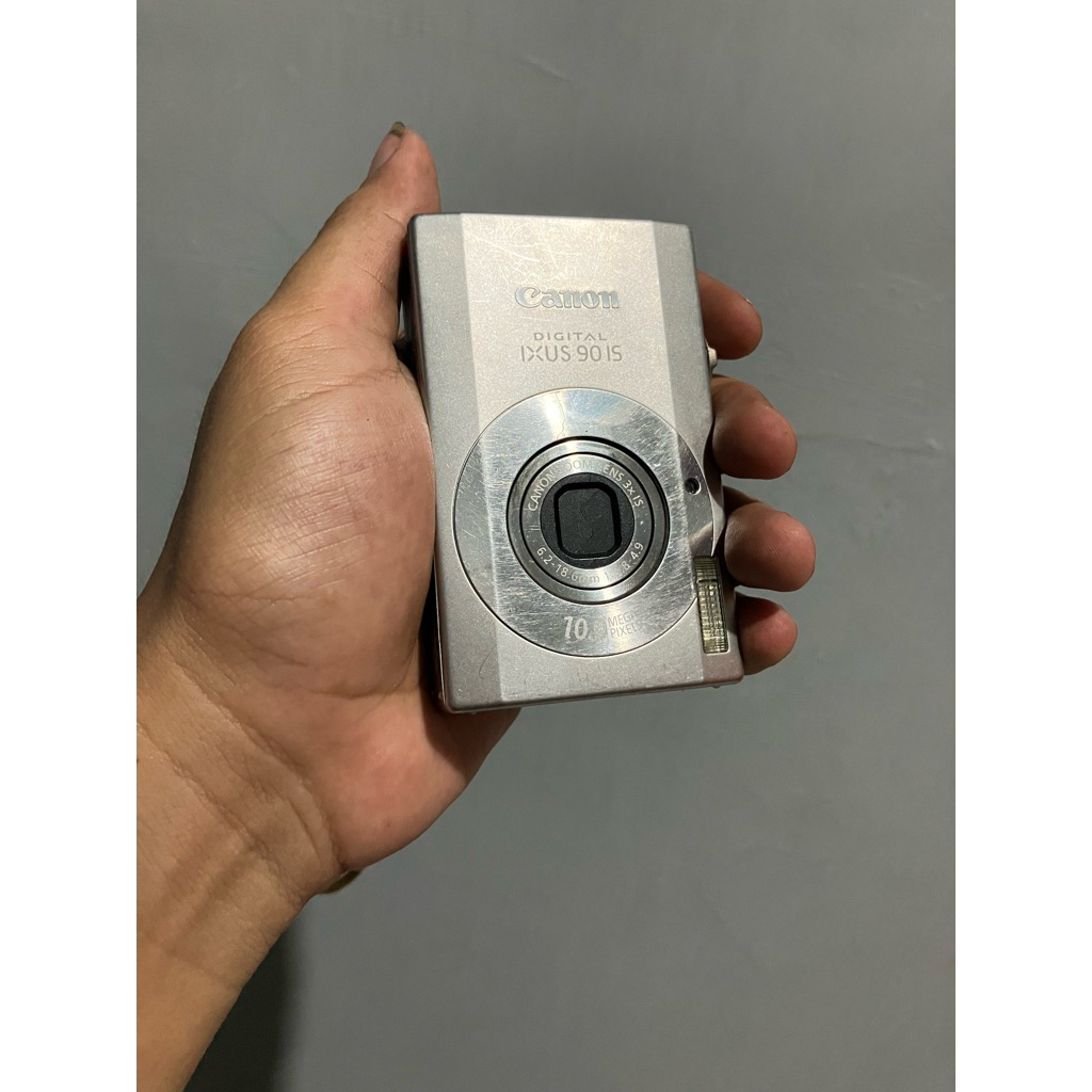 digicam canon ixus 90 is
