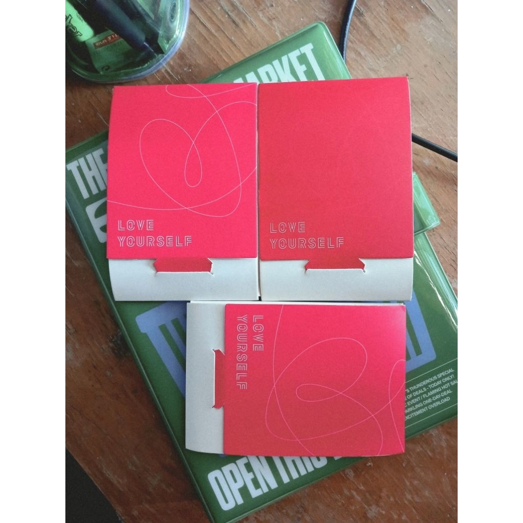[CLEARANCE SALE] BTS WORLD TOUR MPC MINI LOVE YOURSELF LY NAMJOON RM JIN SUGA J-HOPE JIMIN TAEHYUNG 