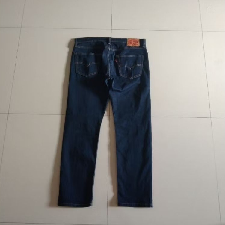 celana jeans Levis 502