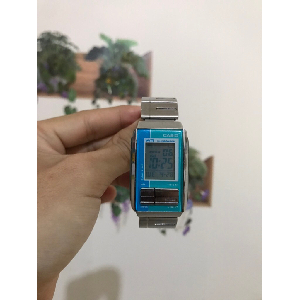 Jam tangan Casio LA 201W bekas pakai orang