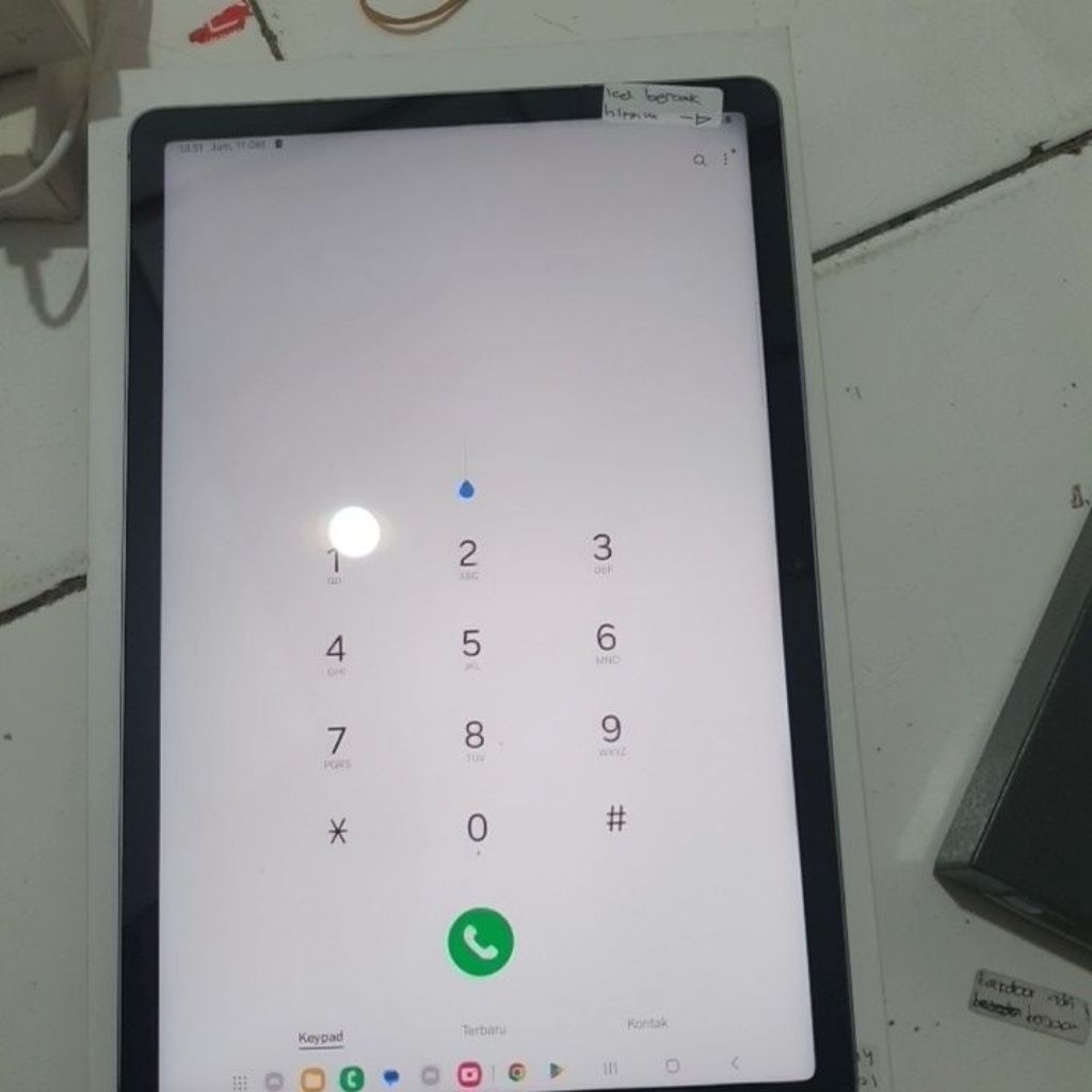 Samsung Galaxy Tab S9 Fe  minus dikit
