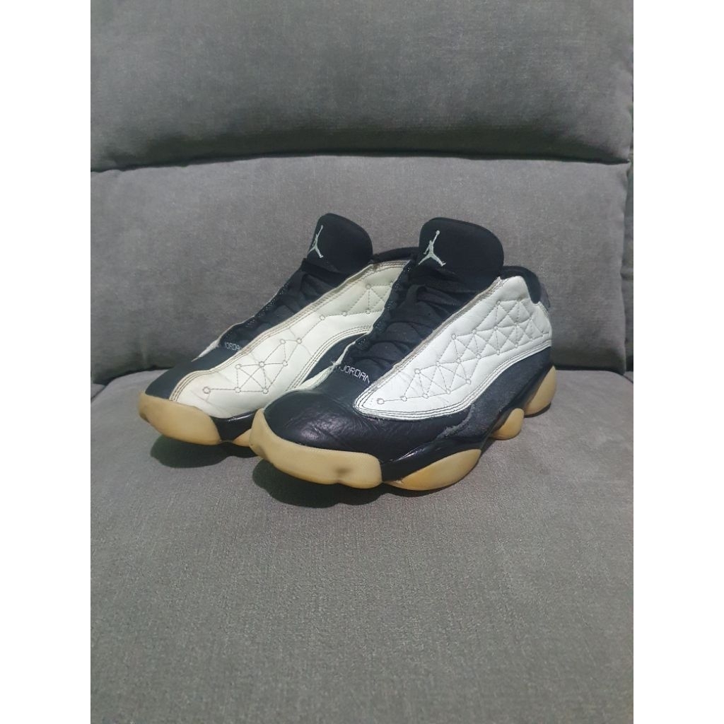 Sepatu Basket Second (Size 43)