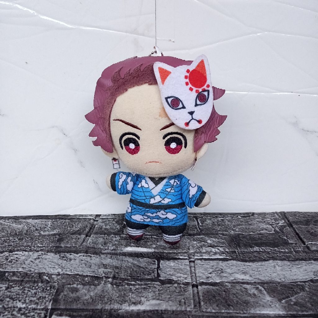 BONEKA KIMETSU NO YAIBA : DEMON SLAYER TANJIRO KAMADO SERI TRAINING UROKODAKI TOMONUI / OFFICIAL MER