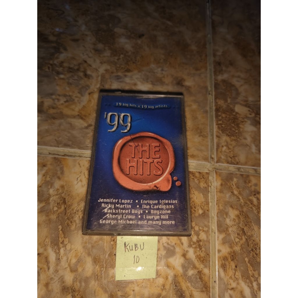 Kaset pita 99 the hits