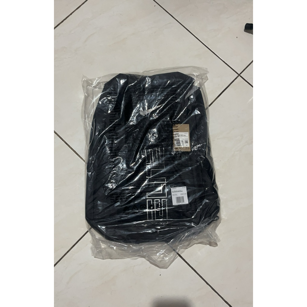 Nike varsity elite backpack hitam