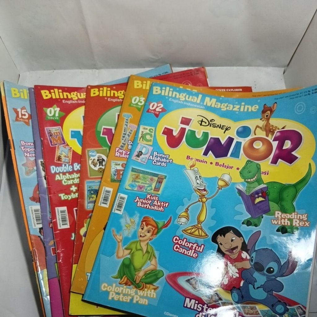 MAJALAH BILINGUAL DISNEY JUNIOR CABUTAN
