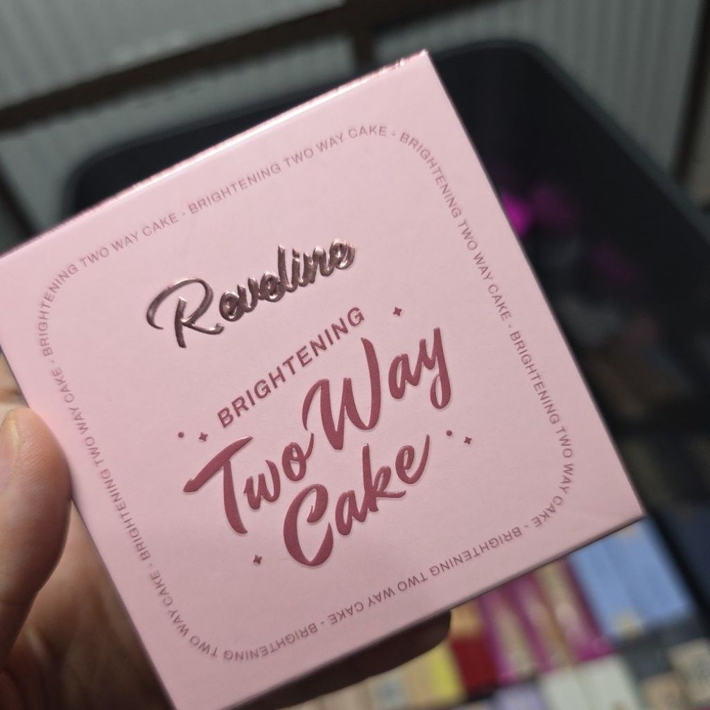 reveline two way cake
