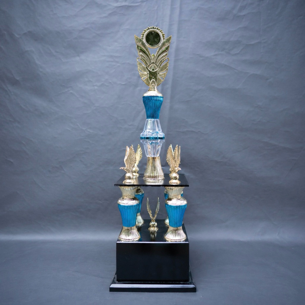 Trophy / Piala Bergilir 4 Kaki 2 Part Model Body Bulir Besar
