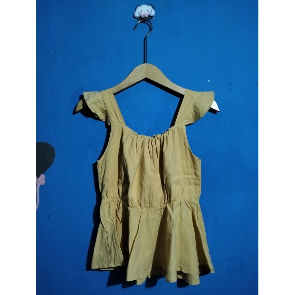 PRELOVED ATASAN TANKTOP REMAJA/WANITA