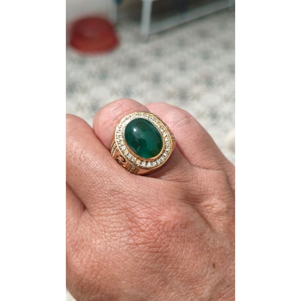 batu bacan doko majiko bahan coklat warna hijau rare