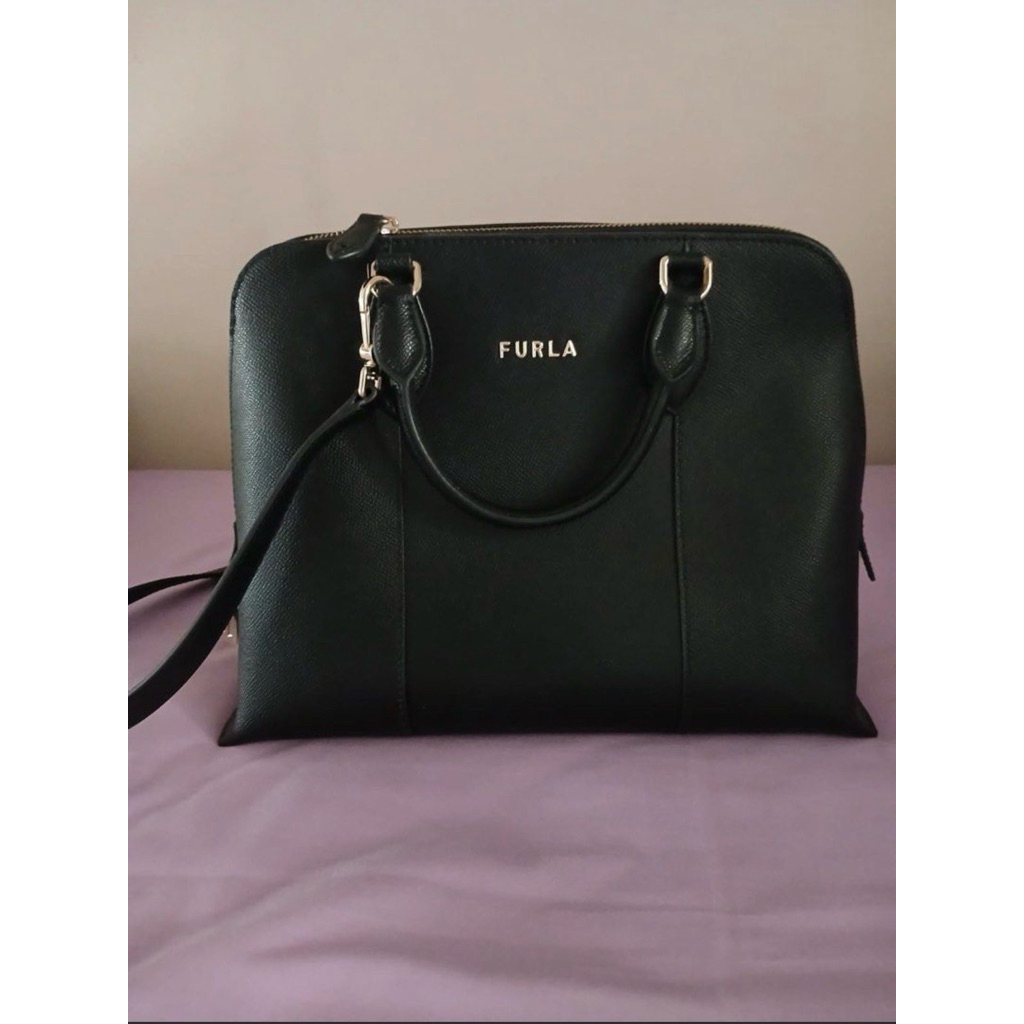 furla vittoria dome top handle / tas furla besar