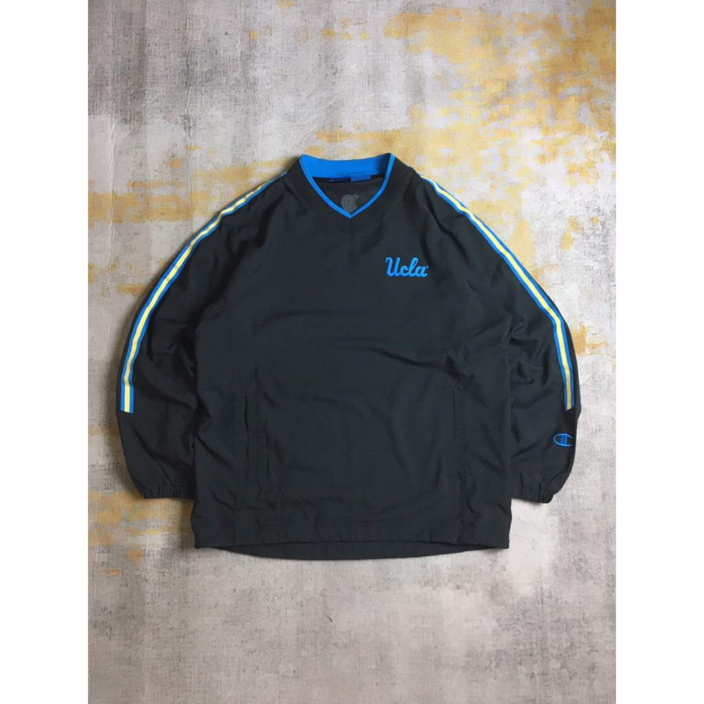 Jaket Windbreaker Track Champion x Ucla